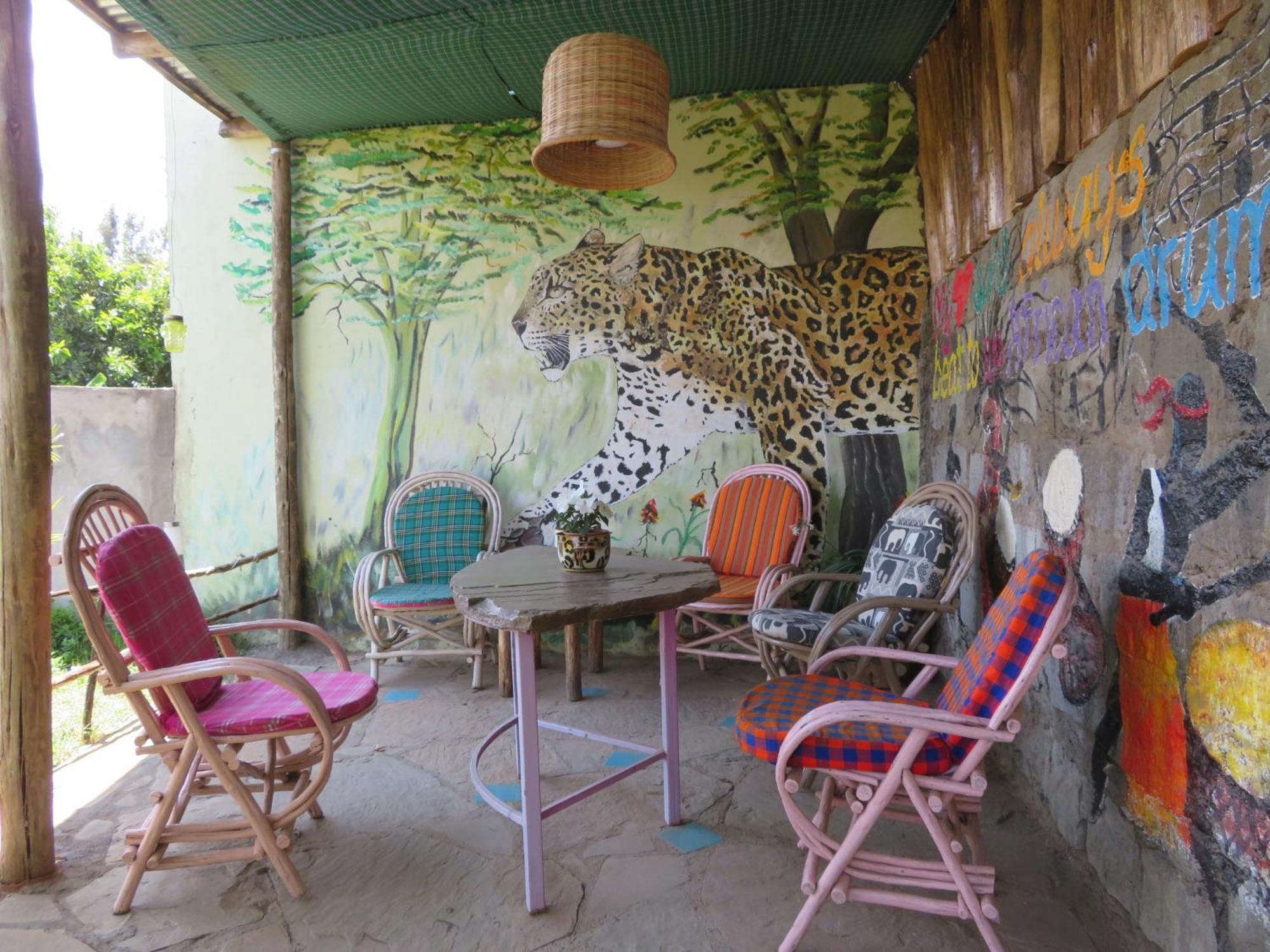 Aloepark Art Hotel Найваша Екстериор снимка