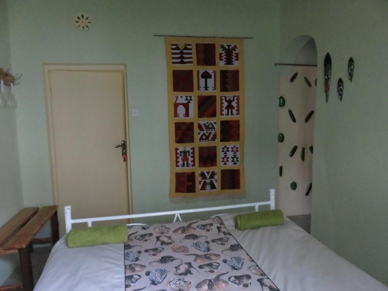 Aloepark Art Hotel Найваша Екстериор снимка
